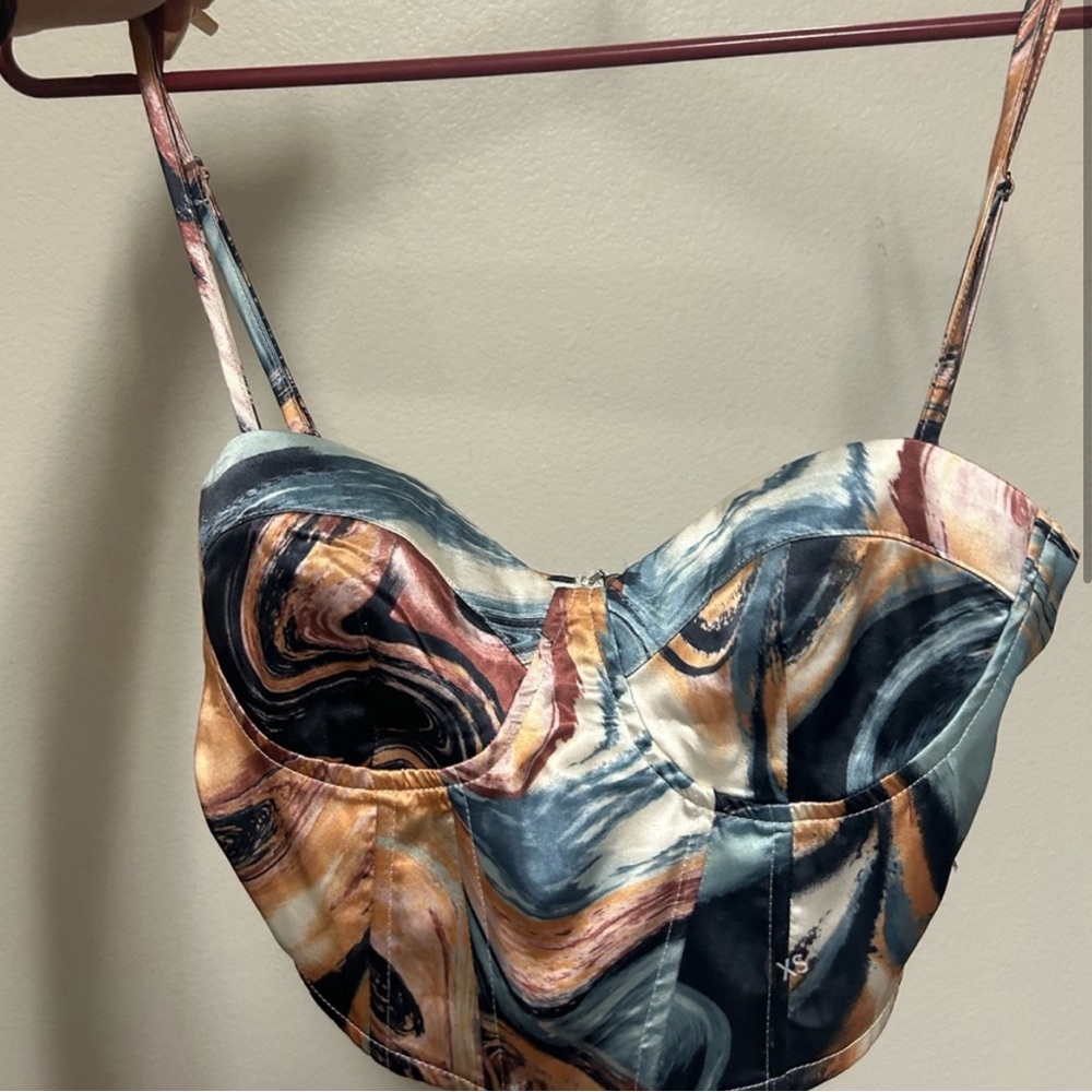 Brand new Kendall and Kyliee top
